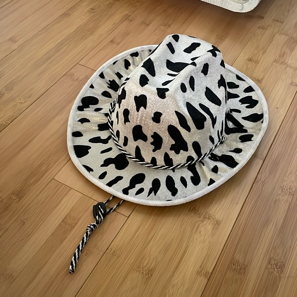Cowboy hat cow print
